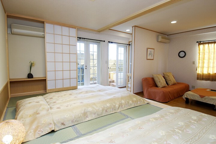 Room 15 of 86