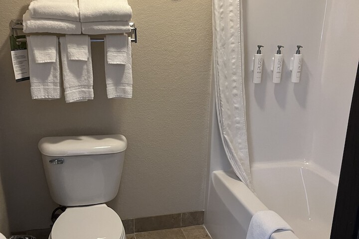Room 48 of 70