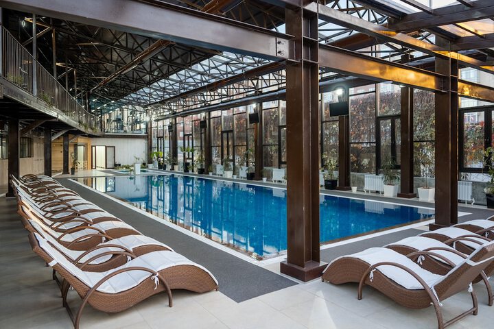 Pool 92 of 116