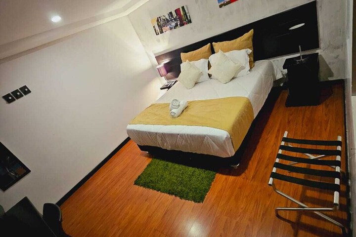 Room 13 of 35
