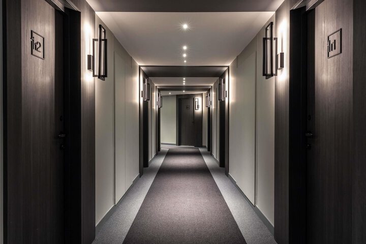 Ballroom/Hall 30 of 38