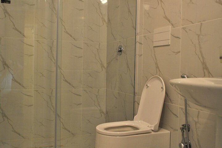 Room 14 of 25