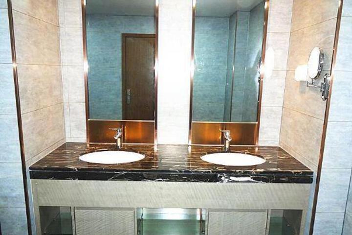 Tianyuan Business Hotel
