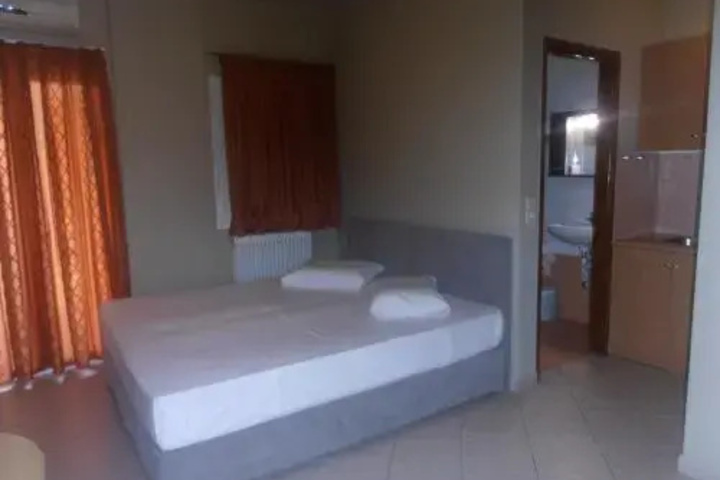 Room 2 of 12