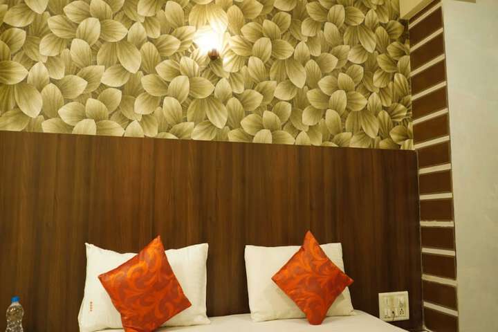 Room 33 of 41