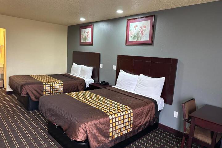 Double Bed (3 of 12)