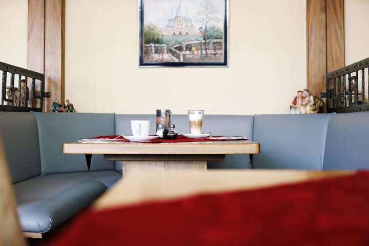 Breakfast/Coffee Service 82 of 107