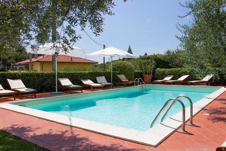 Pool Hotel
