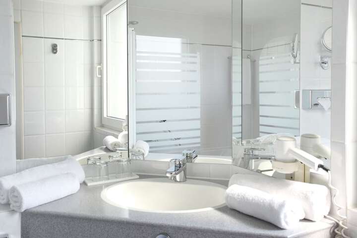 Clean Restrooms