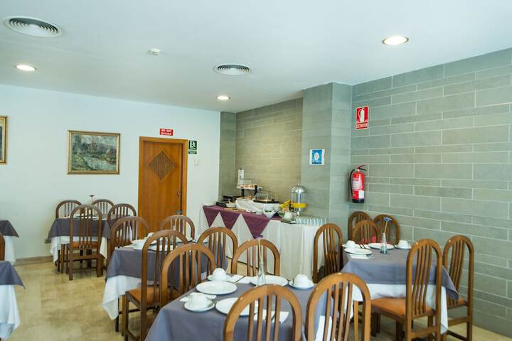 Breakfast area