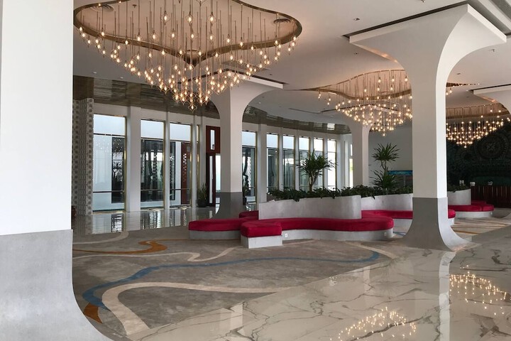 Hotel Interior 7 of 37