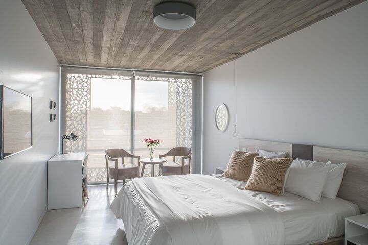 Room 8 of 29