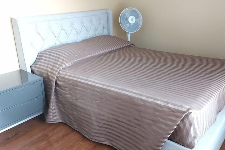 Room 62 of 80