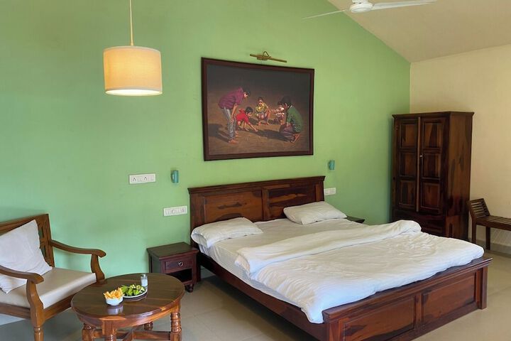 Room 8 of 43