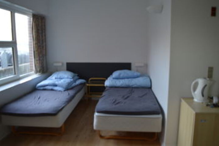 Room 27 of 70
