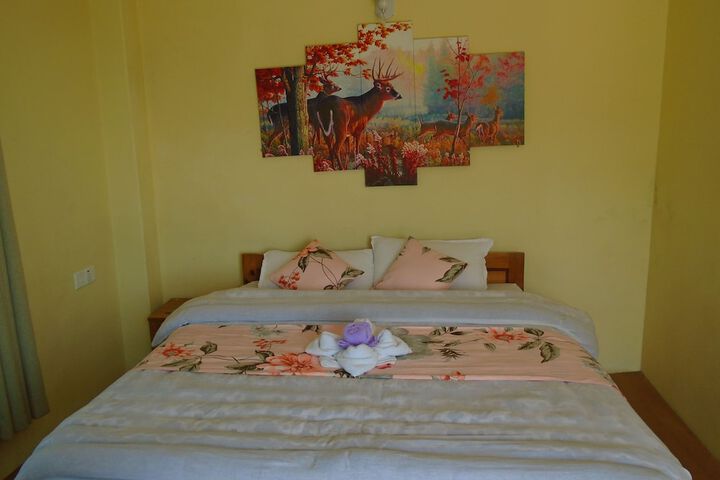 Room 2 of 9