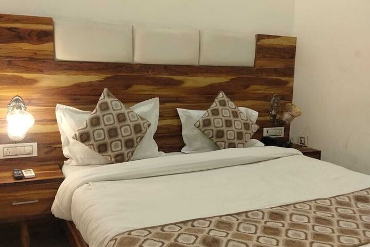 Room 45 of 73