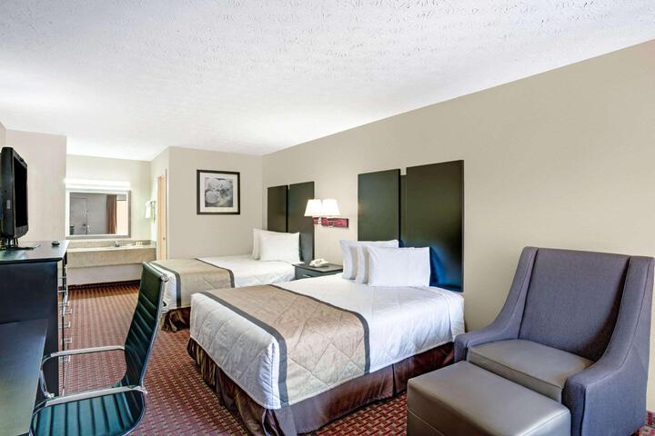 1 King Bed (33 of 34)