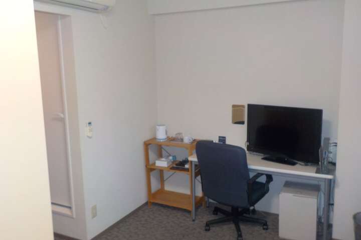 Room 8 of 51