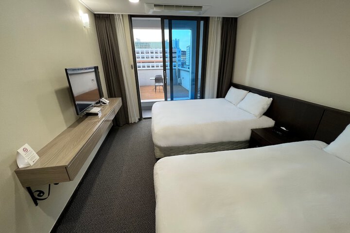 Room 7 of 23