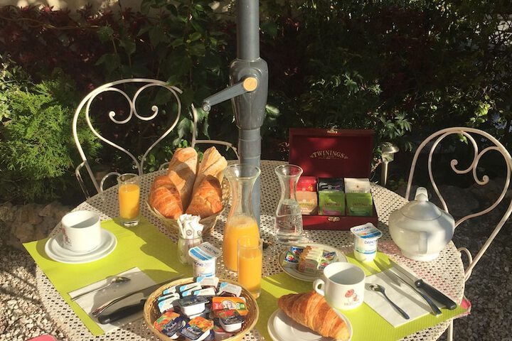 Breakfast/Coffee Service 37 of 44