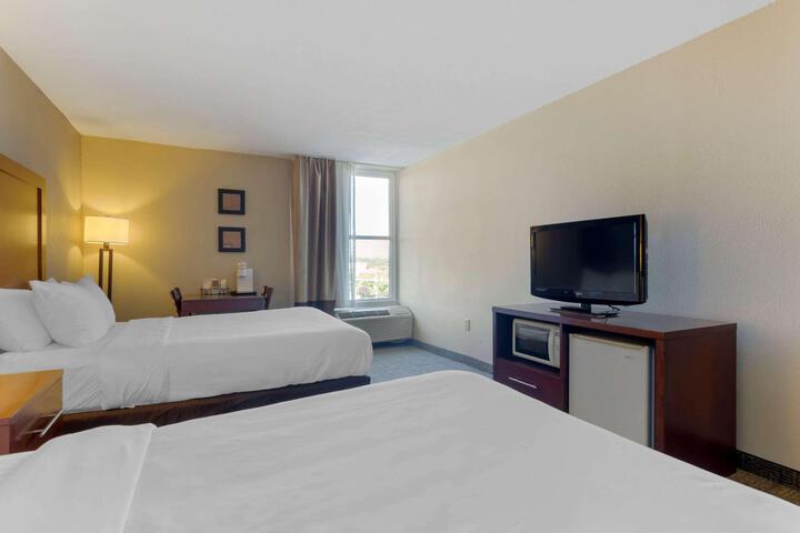 2 Double Beds (2 of 7)