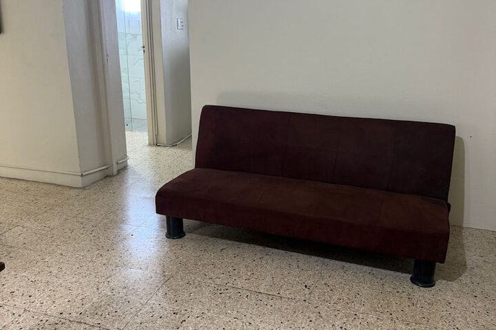 Room 16 of 36