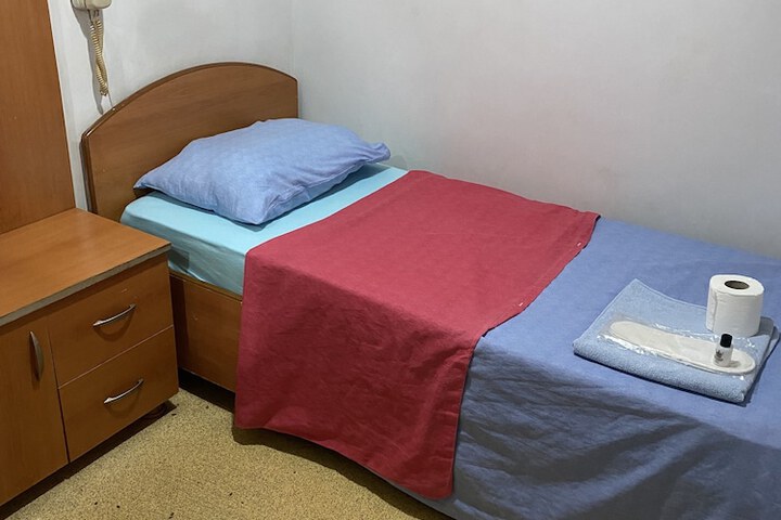 Room 7 of 62