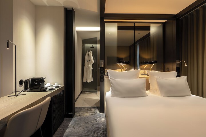 Room 21 of 51