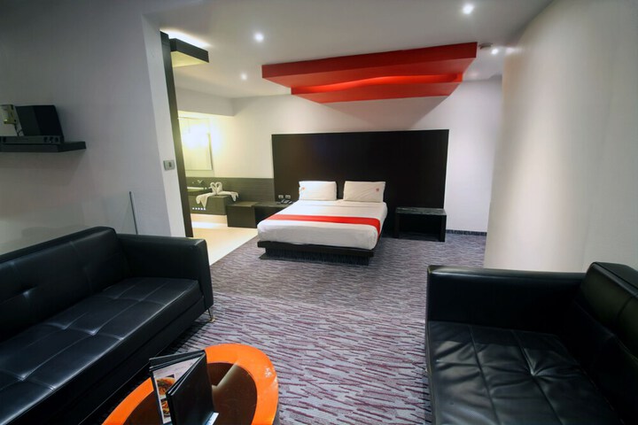 Room 19 of 42