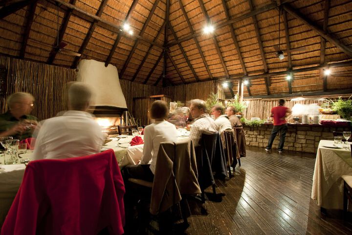 Dining 39 of 62
