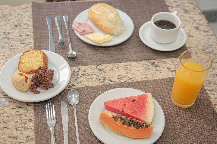 Breakfast/Coffee Service 31 of 36