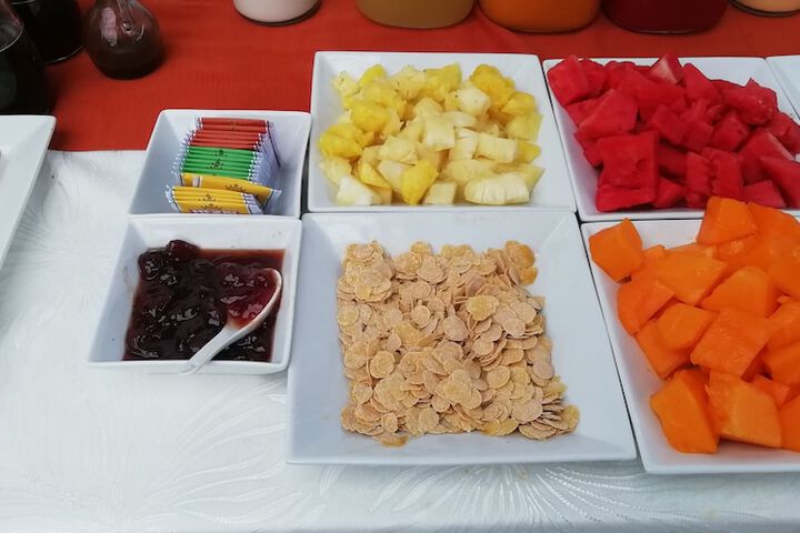 Breakfast/Coffee Service 11 of 13