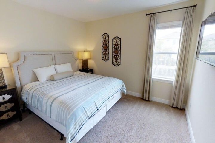 Room 16 of 48