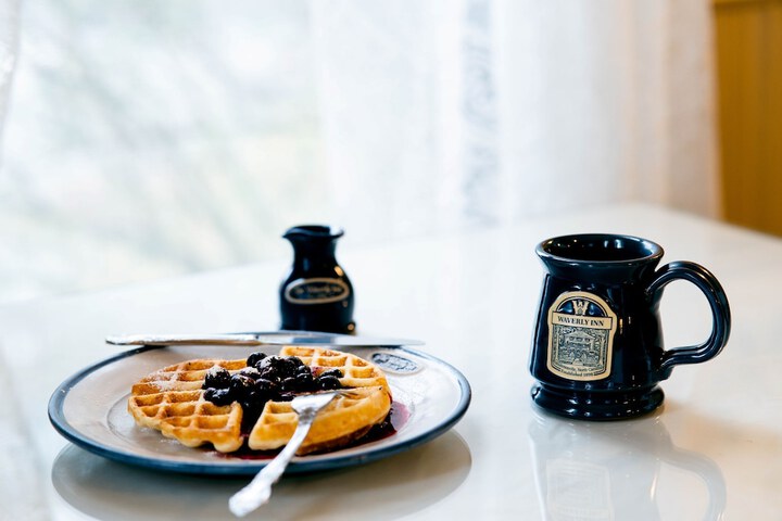 Breakfast/Coffee Service 37 of 48