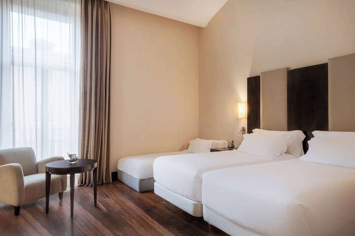 Room 29 of 118
