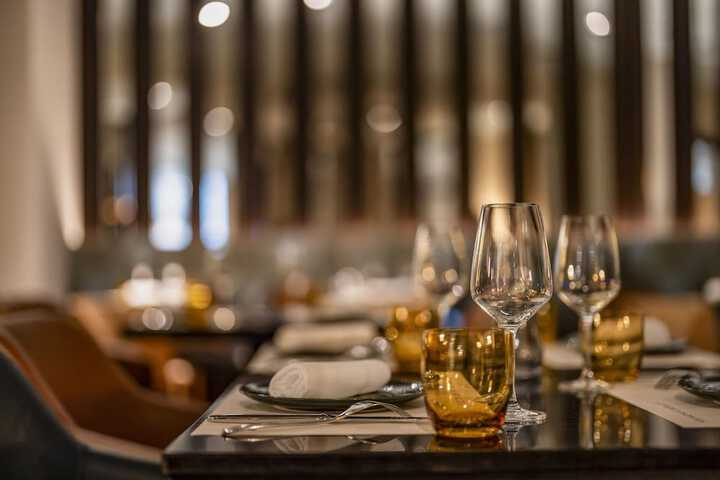 Dining 58 of 108