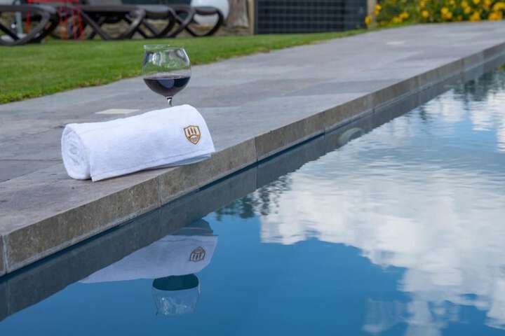 Pool 44 of 67