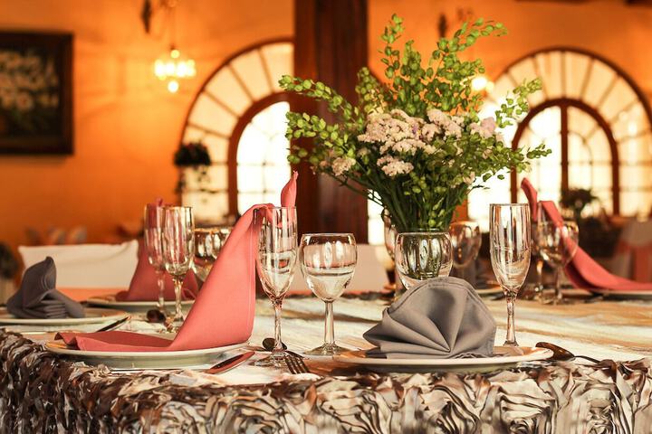 Banquet hall