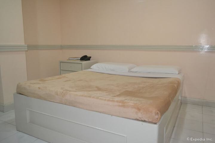 Room 42 of 56