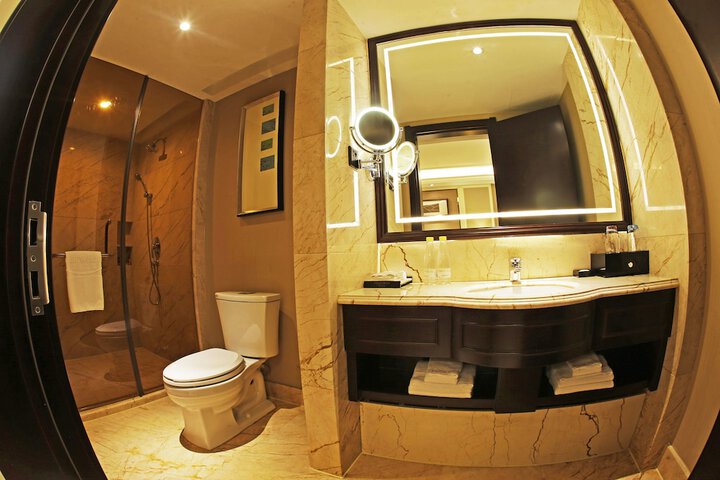 Room 21 of 30