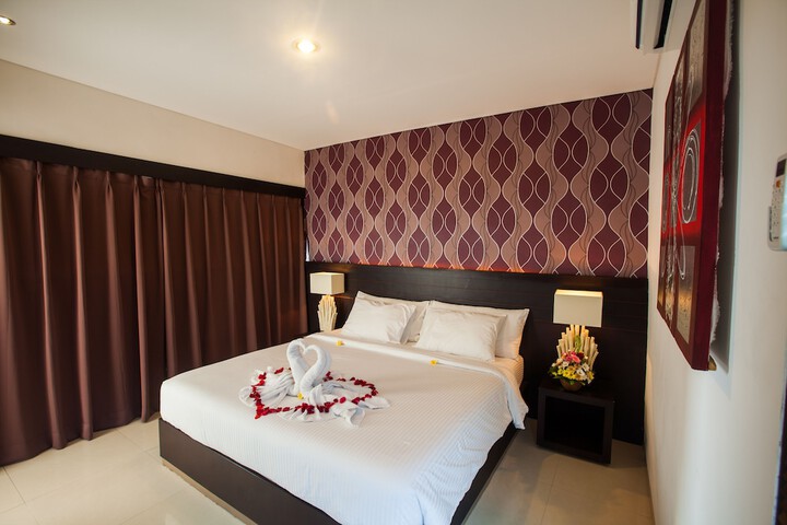 Room 4 of 66