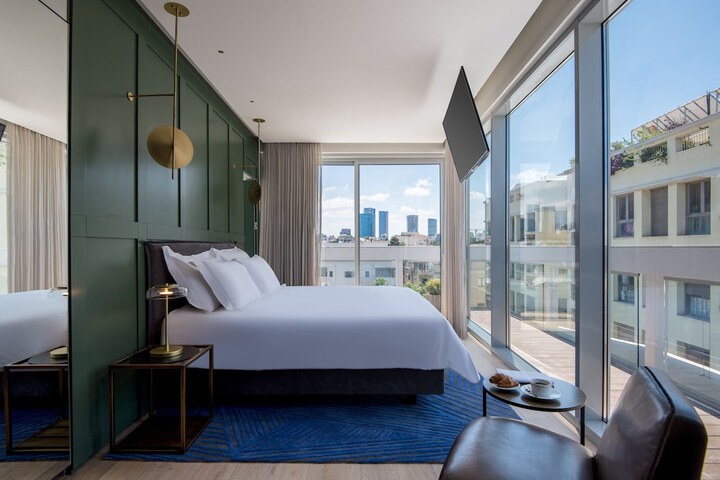 Room 29 of 67