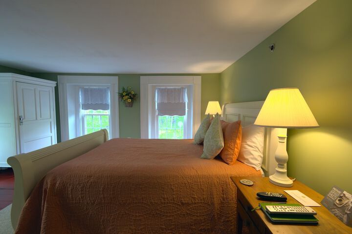 Room 14 of 38