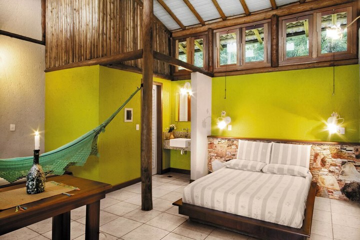 Room 8 of 20