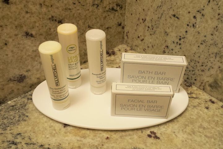 Bathroom amenities