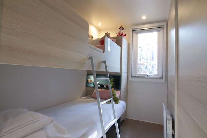 Room 10 of 79