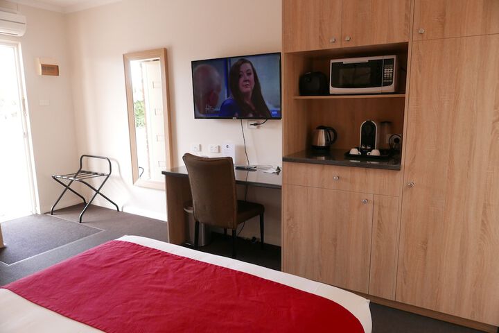 Room 25 of 43