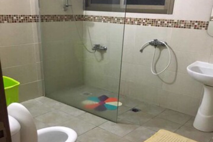 Room 2 of 12