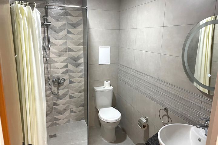Room 62 of 134